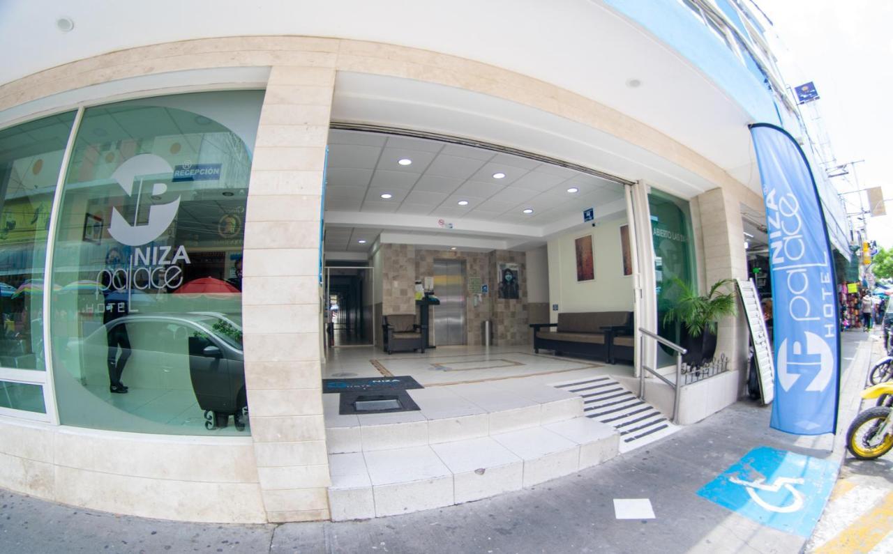 Hotel Niza Zona Piel León Buitenkant foto